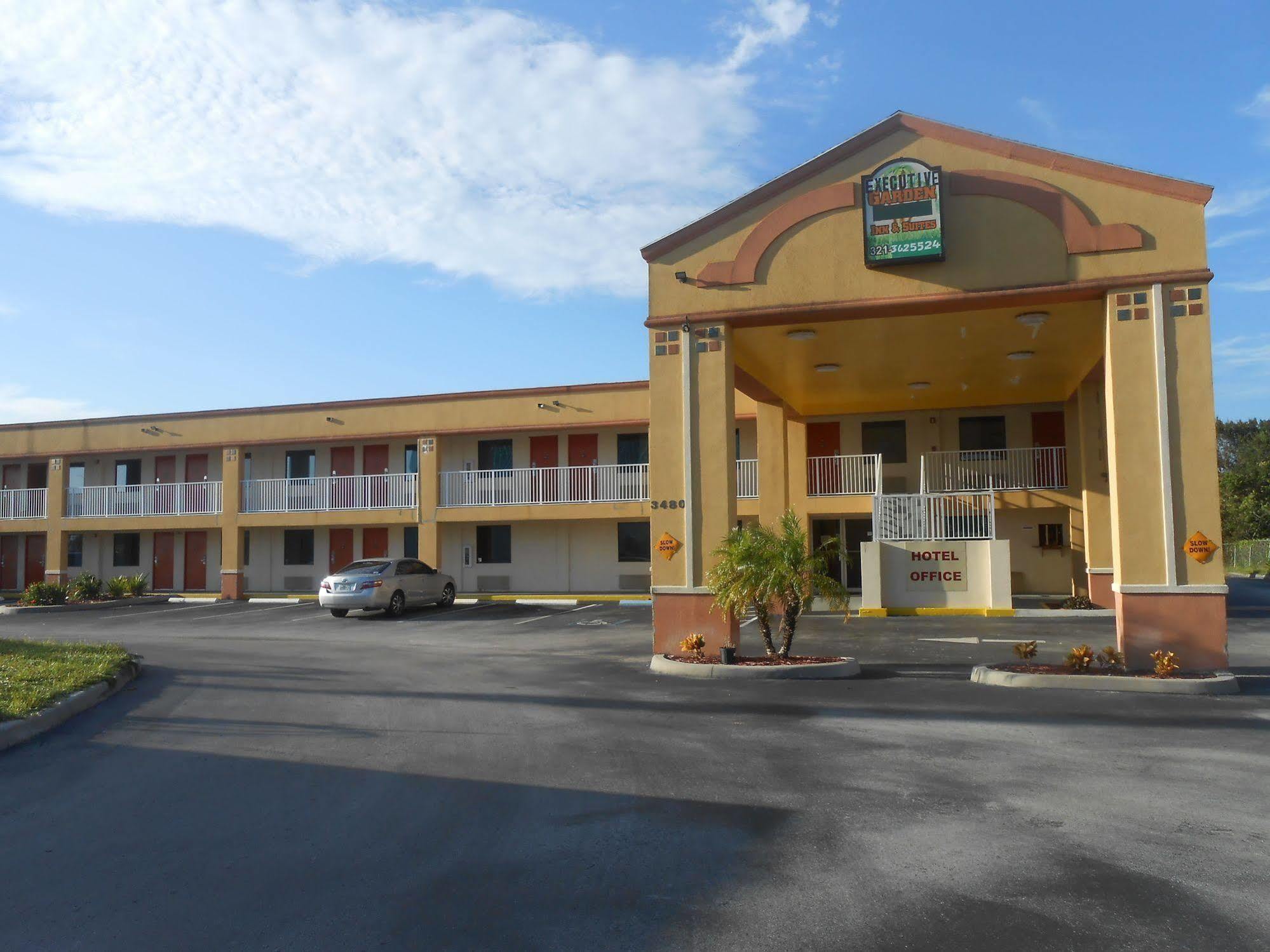 Executive Garden Titusville Hotel מראה חיצוני תמונה