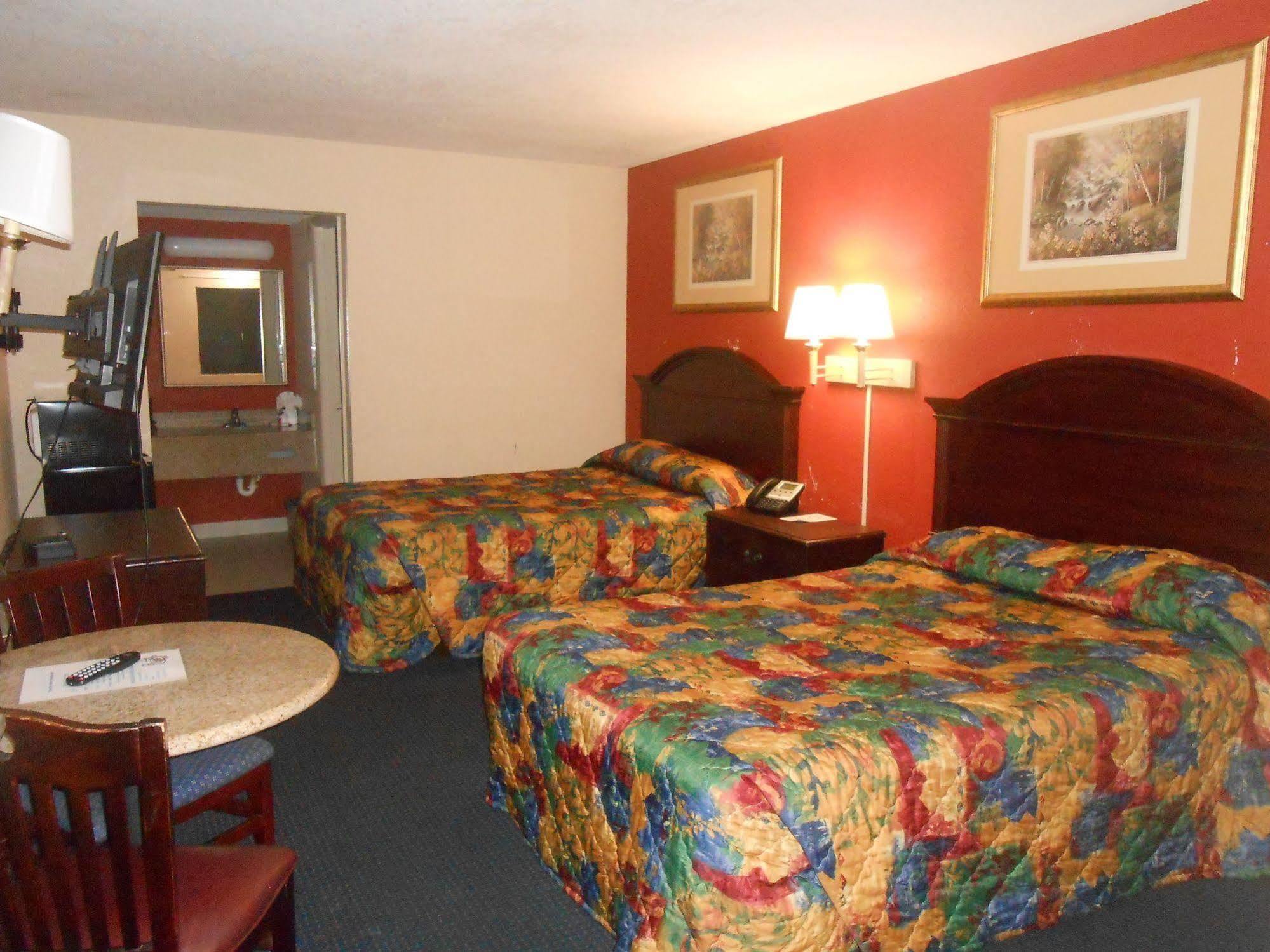 Executive Garden Titusville Hotel מראה חיצוני תמונה