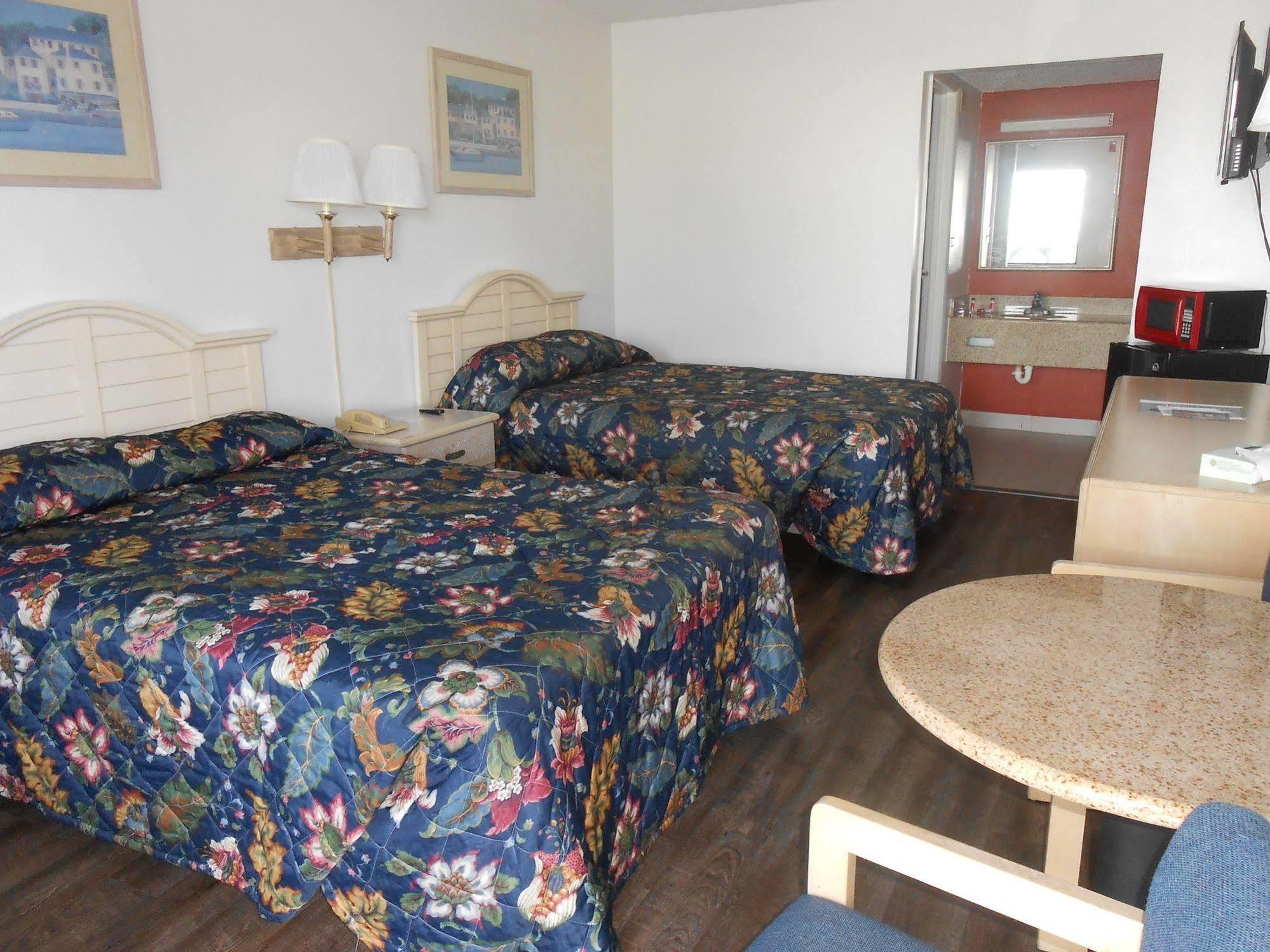 Executive Garden Titusville Hotel מראה חיצוני תמונה
