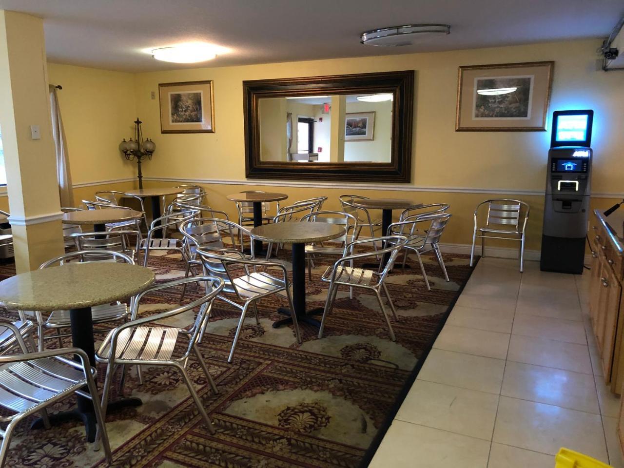 Executive Garden Titusville Hotel מראה חיצוני תמונה